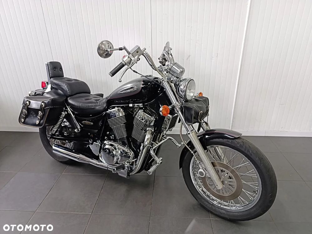 Suzuki Intruder - 2