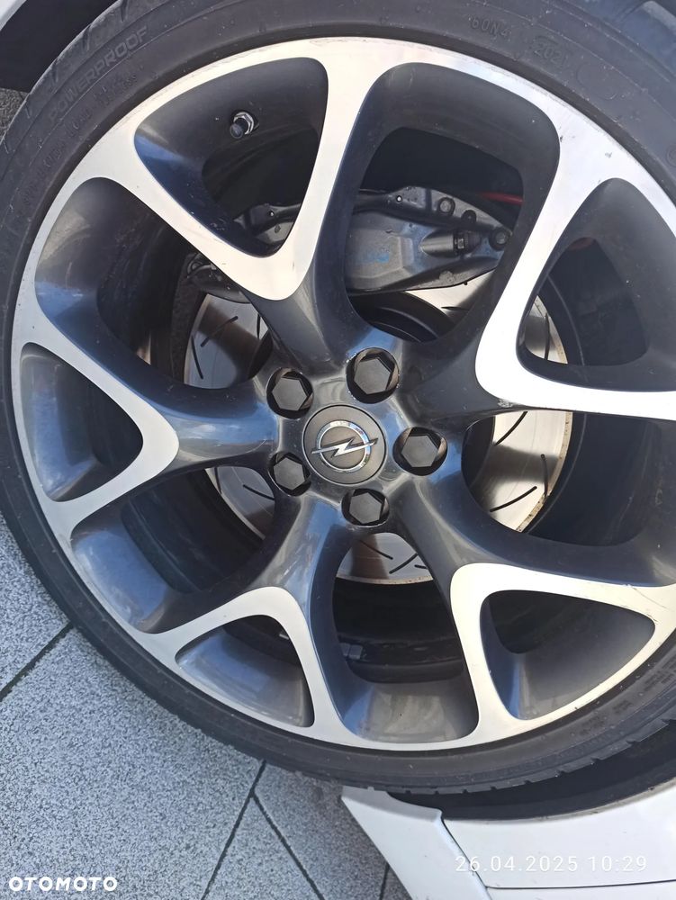 Opel Insignia - 15