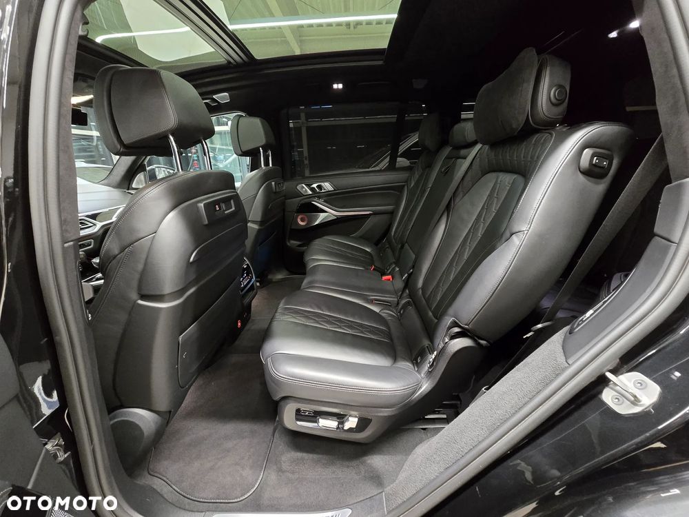 BMW X7 M50d sport - 12