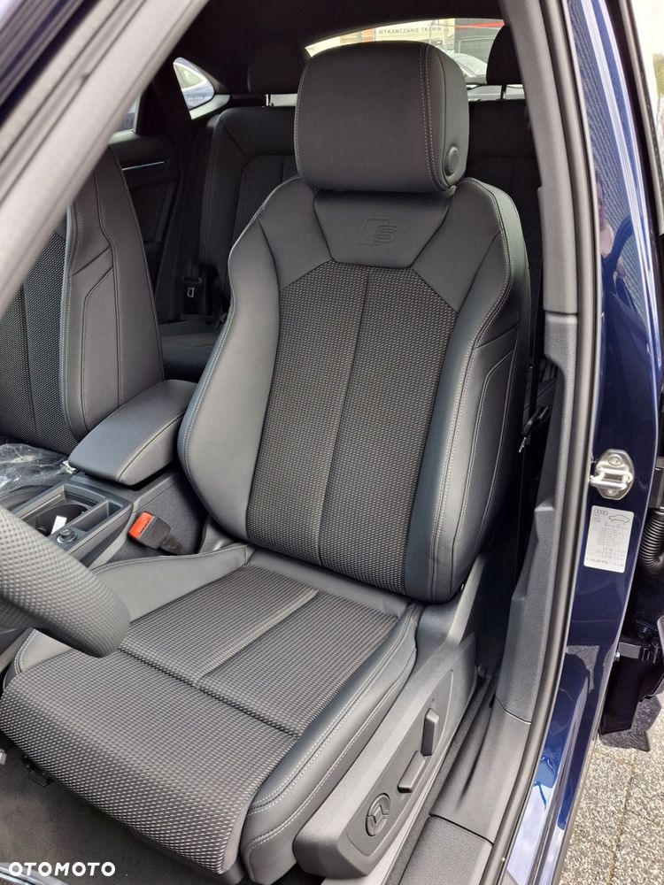 Audi Q3 Sportback - 11