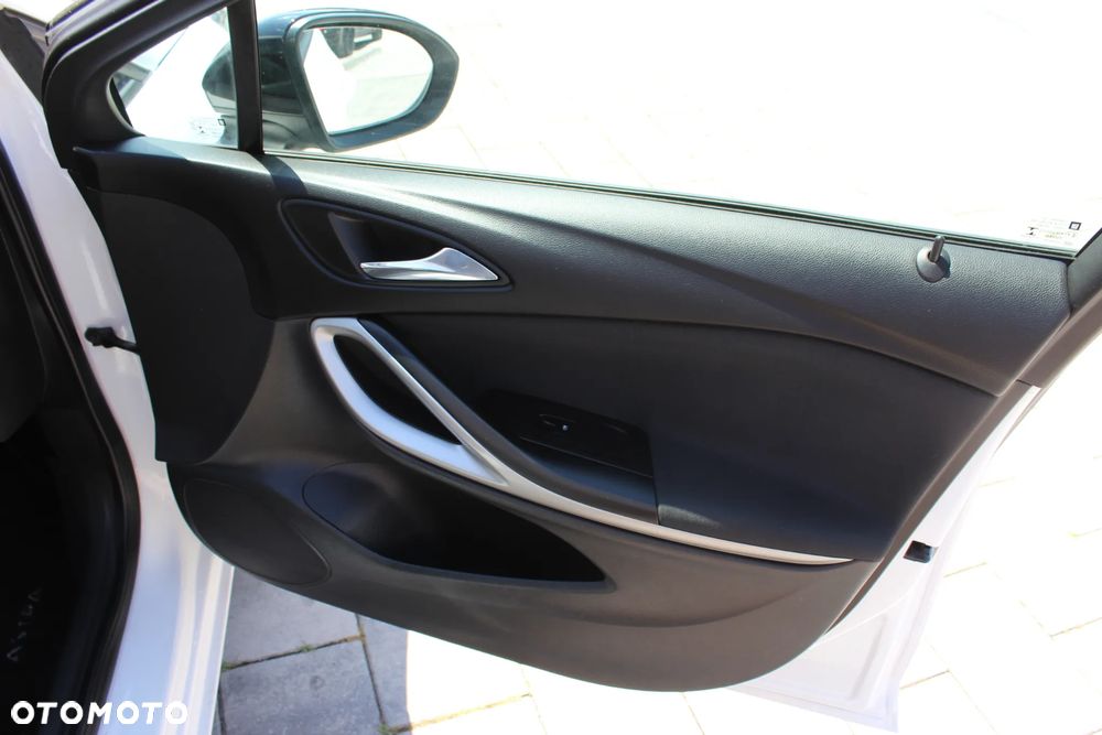 Opel Astra 1.4 Turbo Ultimate - 23