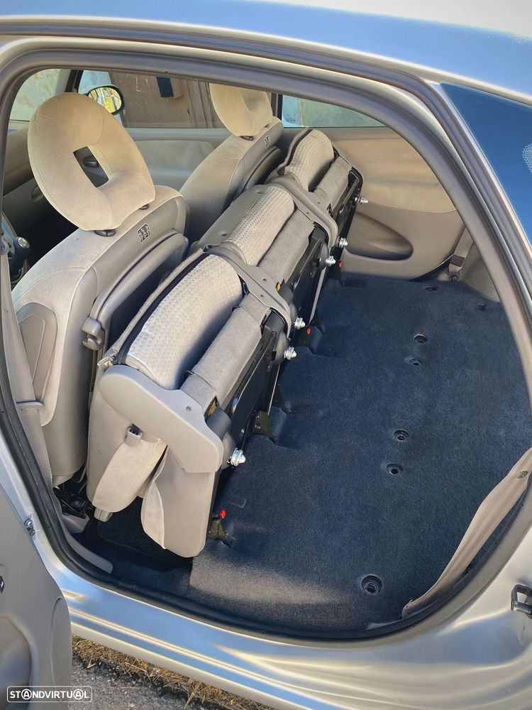 Citroën Xsara Picasso 1.6 SX - 16