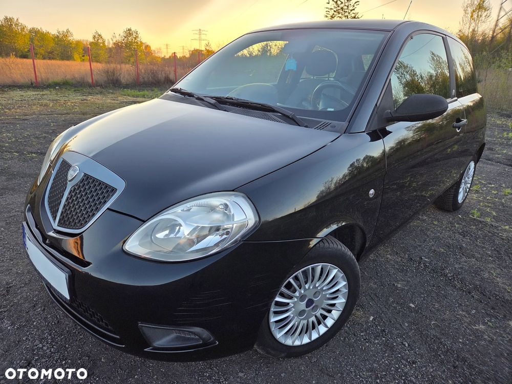Lancia Ypsilon Y 1.2 8v Oro - 1