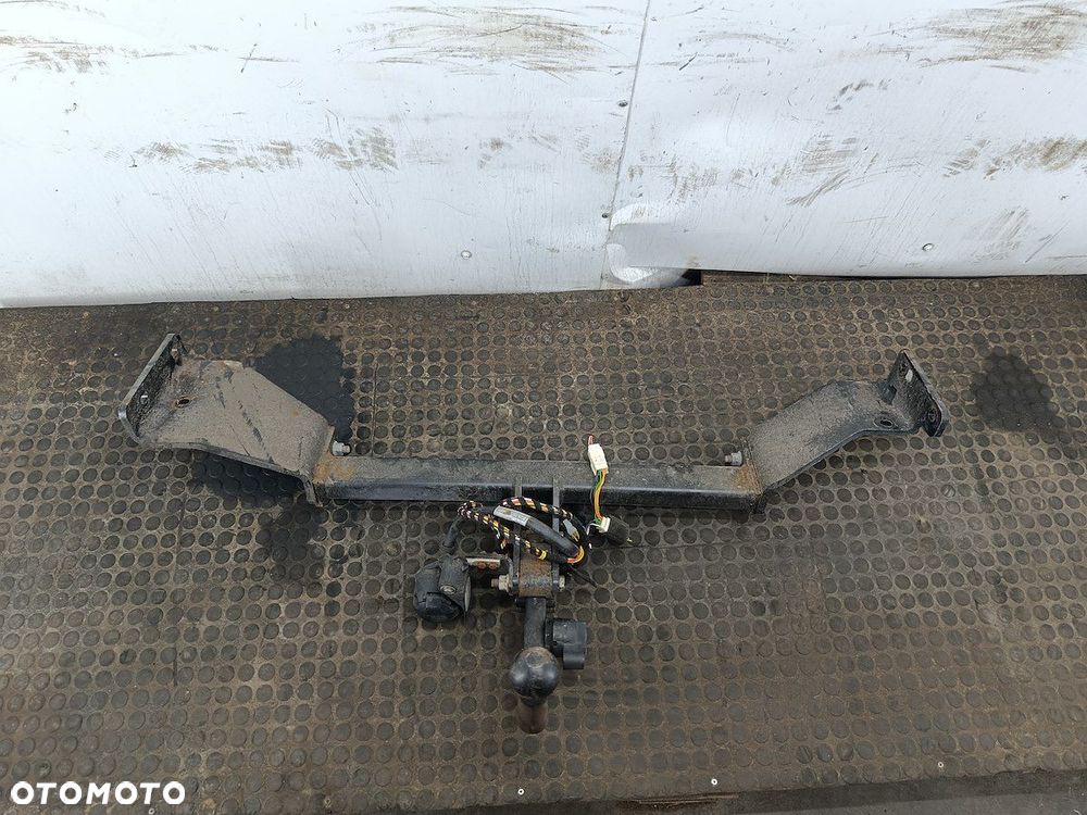 HAK HOLOWNICZY HYUNDAI I30 I CW BRINK KOMBI - 2
