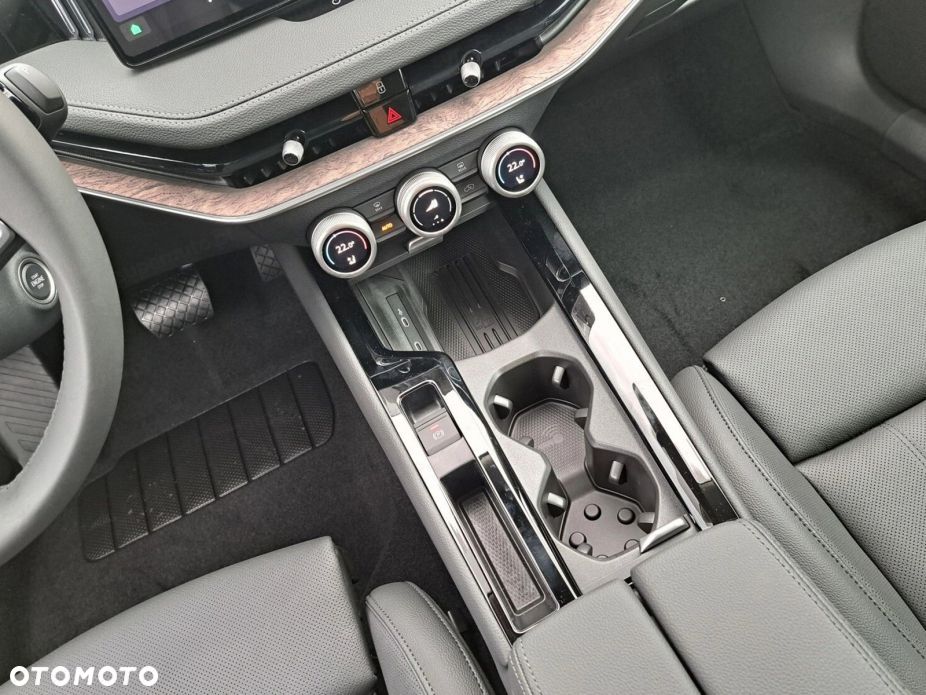 Skoda Superb 2.0 TDI SCR L&K DSG - 11