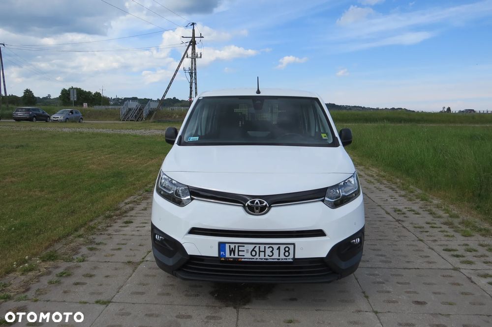 Toyota Proace City 1.2 D-4t 130km A/t Long Brygadówka - 9