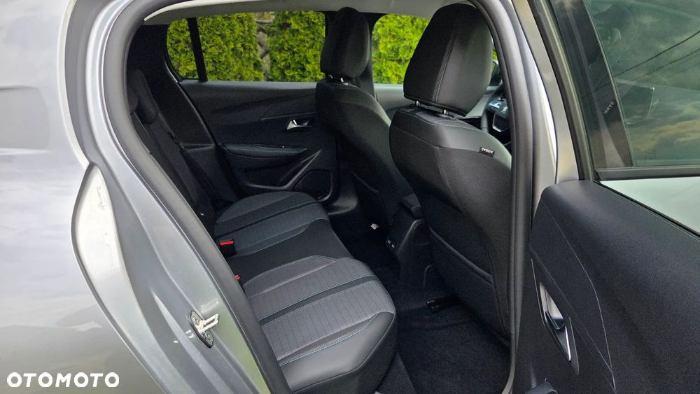 Peugeot 208 1.2 PureTech Allure S&S EAT8 - 15