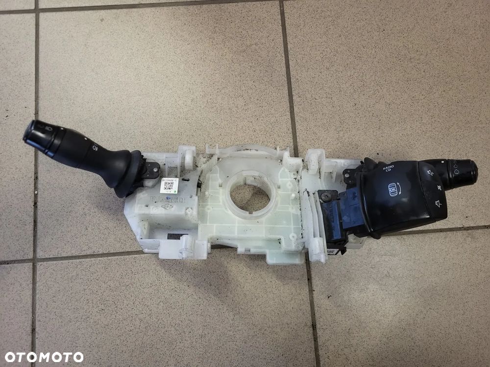 PRZEŁĄCZNIK MANETKI RENAULT LAGUNA MEGANE III 255520012R  681720005R - 2
