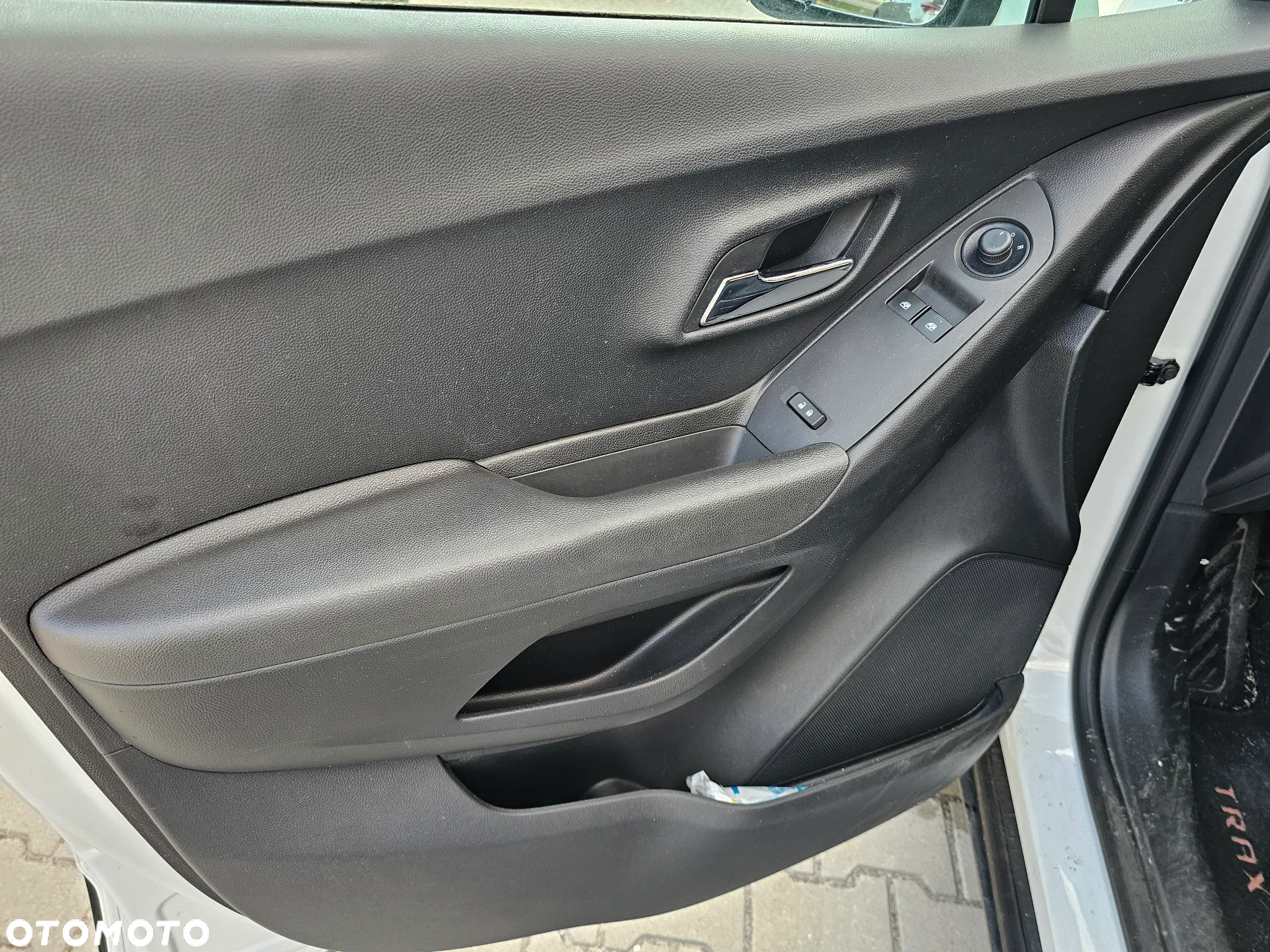 Chevrolet Trax 1.6 LS - 16