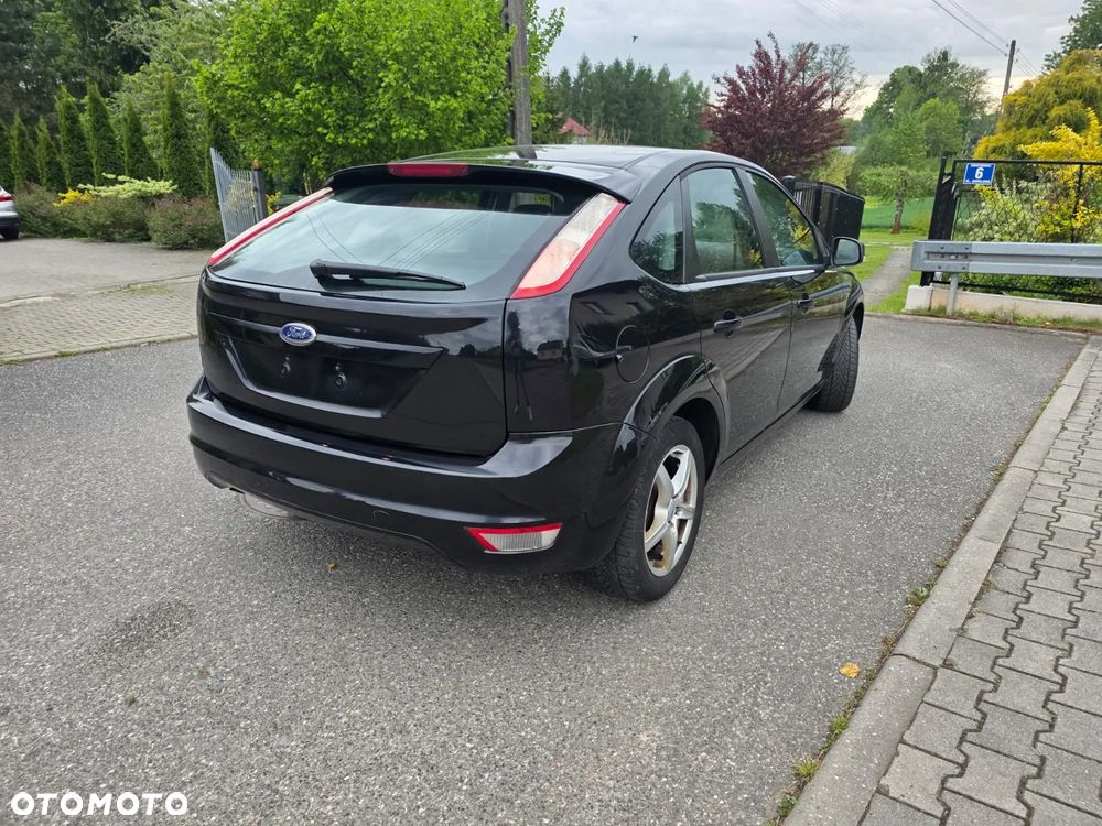 Ford Focus 1.8 Black Magic - 28