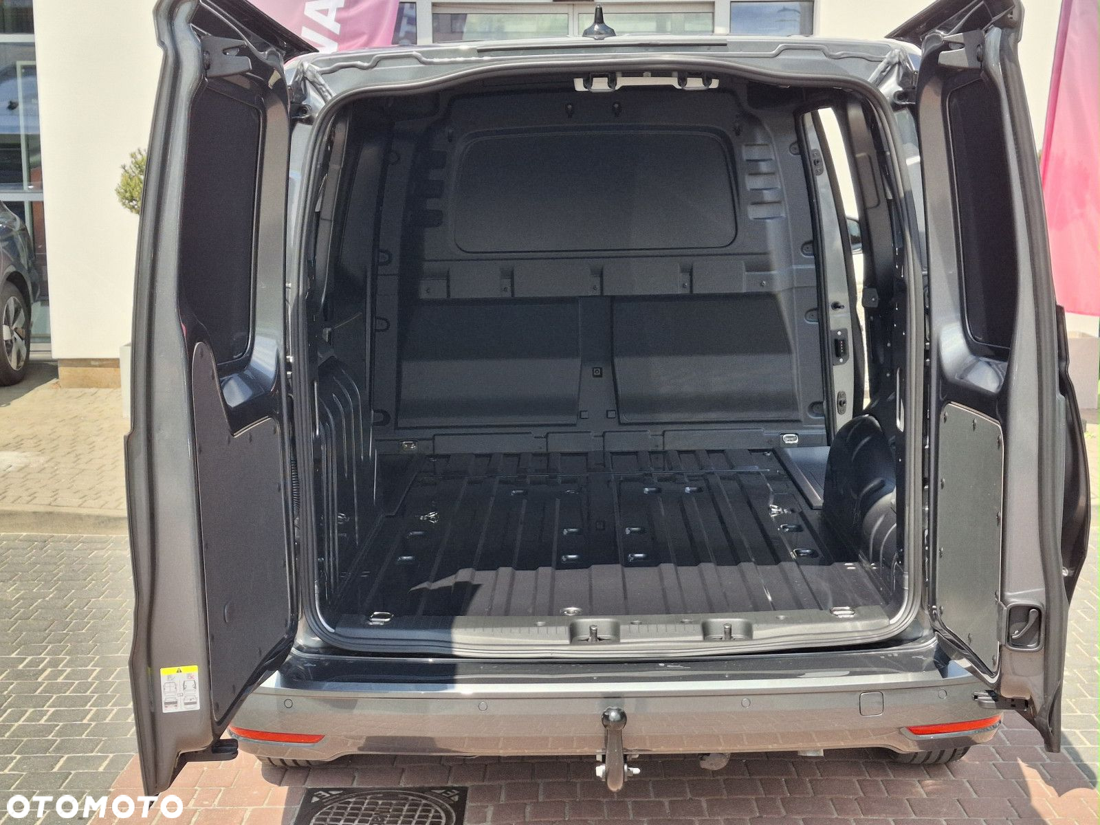 Volkswagen Caddy - 10