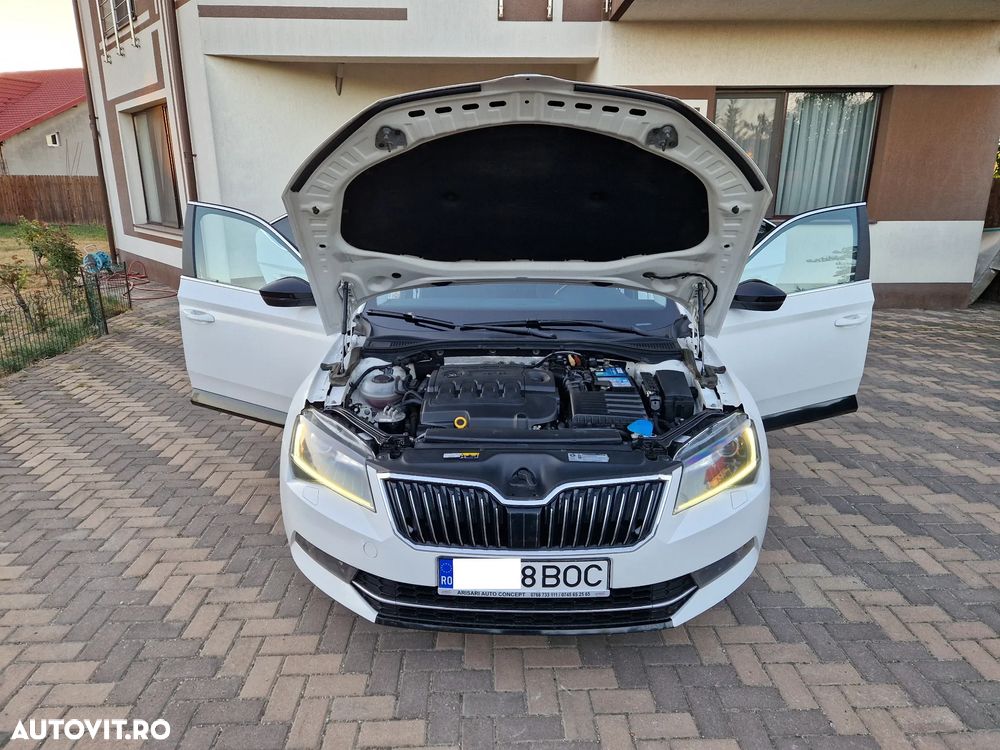 Skoda Superb 2.0 TDI Ambition - 21