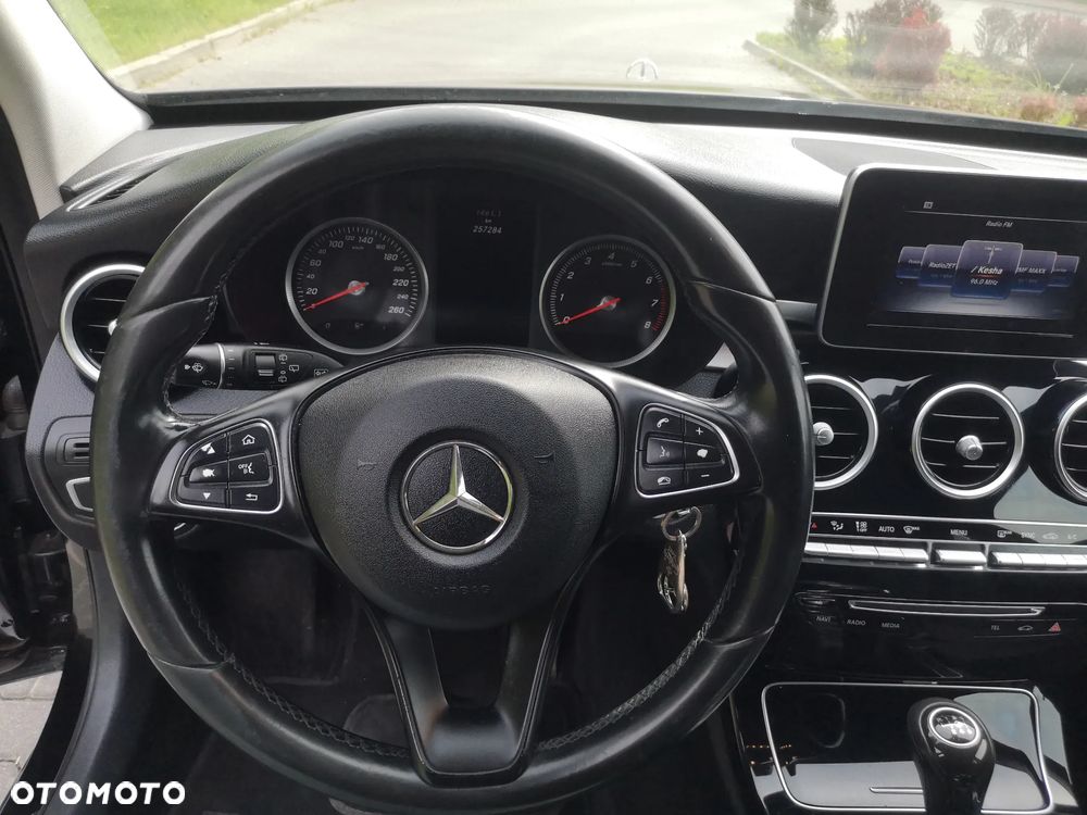 Mercedes-Benz Klasa C 200 Avantgarde - 24