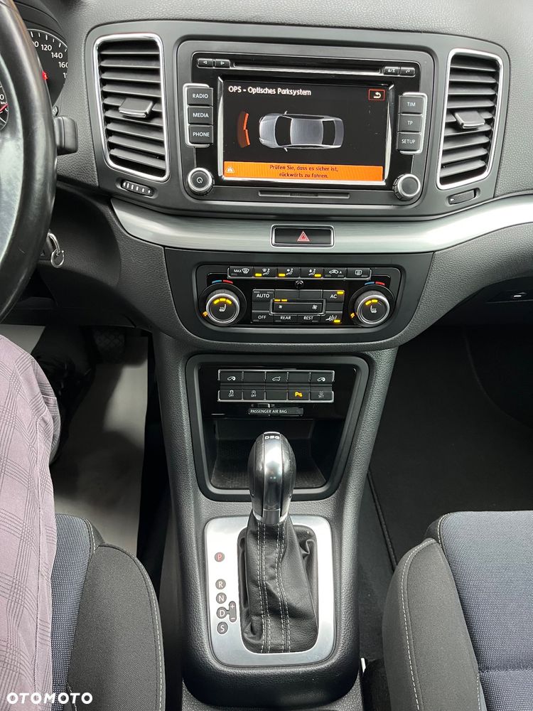 Volkswagen Sharan - 32