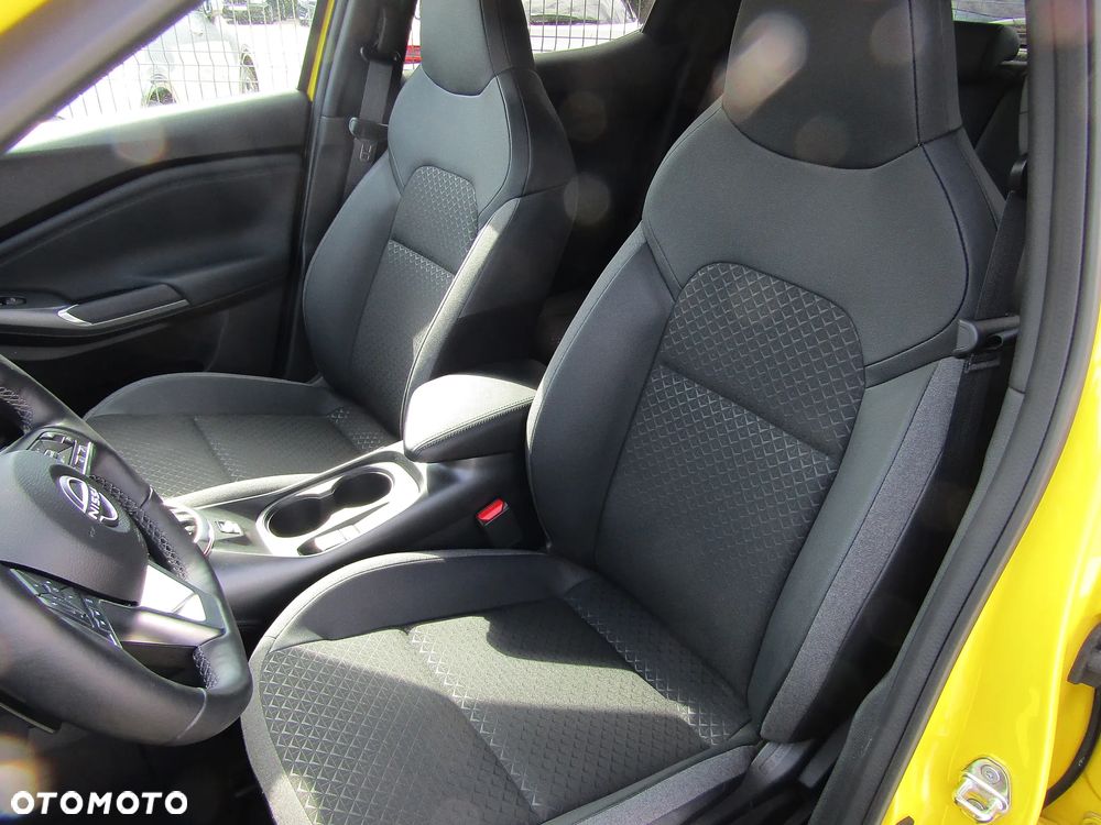Nissan Juke 1.0 DIG-T N-Connecta DCT - 22
