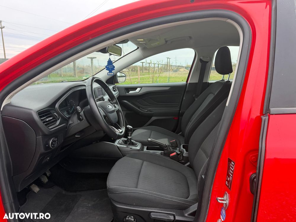 Ford Focus - 6