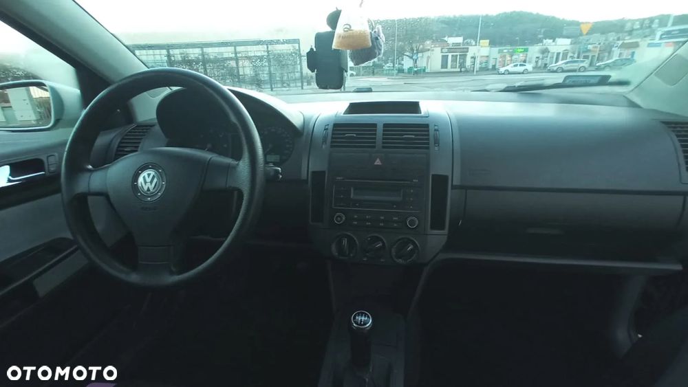 Volkswagen Polo 1.4 TDI DPF BlueMotion - 8