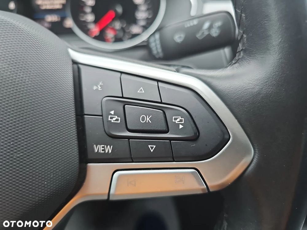 Volkswagen Passat 2.0 TSI Business DSG - 18