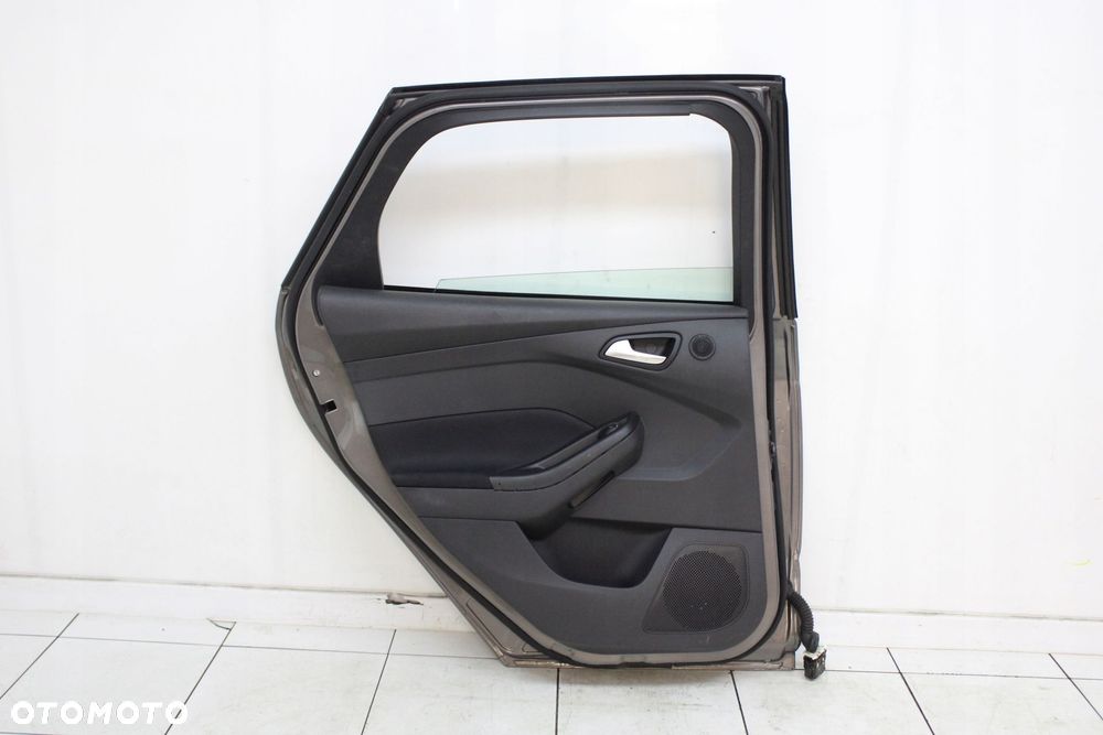 FORD FOCUS MK3 KOMBI 2010R- DRZWI LEWE LEWY TYŁ TYLNE VB - KOD LAKIERU - 6