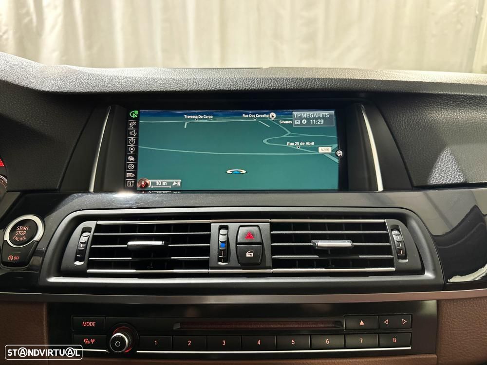 BMW 520 d Pack Desportivo M Auto - 43