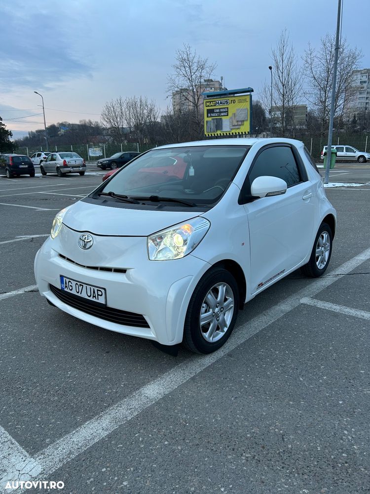 Toyota iQ - 1