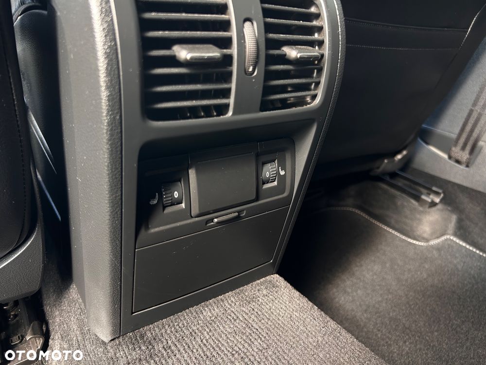 Volkswagen Passat 2.0 TDI DPF DSG Comfortline - 15