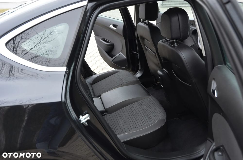 Opel Astra 1.6 CDTI Active - 24