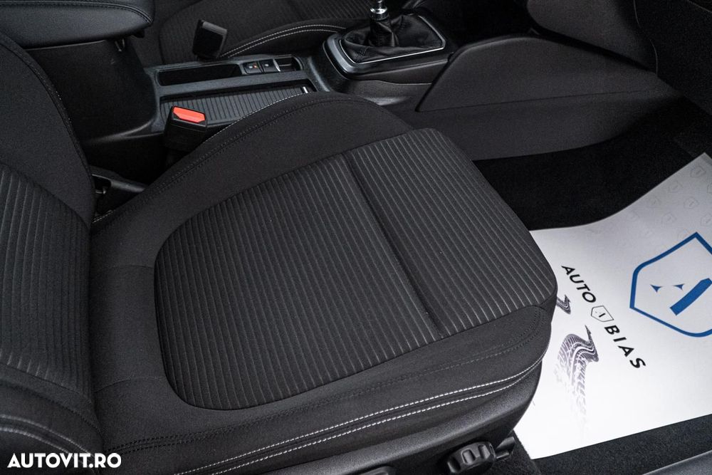Ford Focus 1.0 EcoBoost Titanium - 37