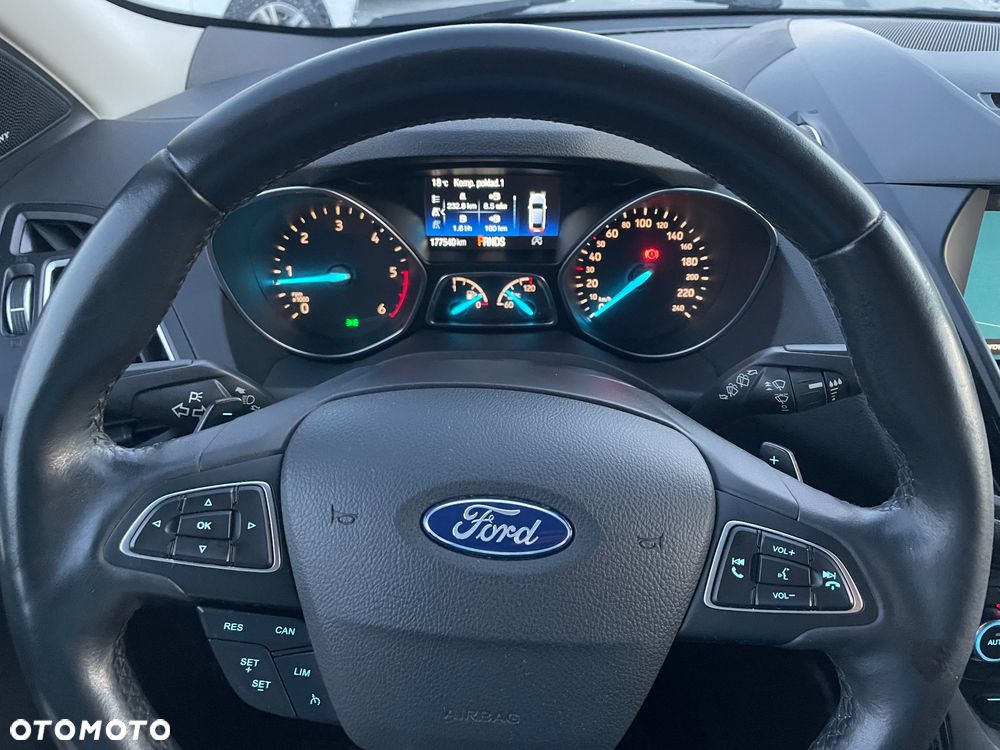 Ford Kuga 2.0 TDCi AWD Titanium - 31