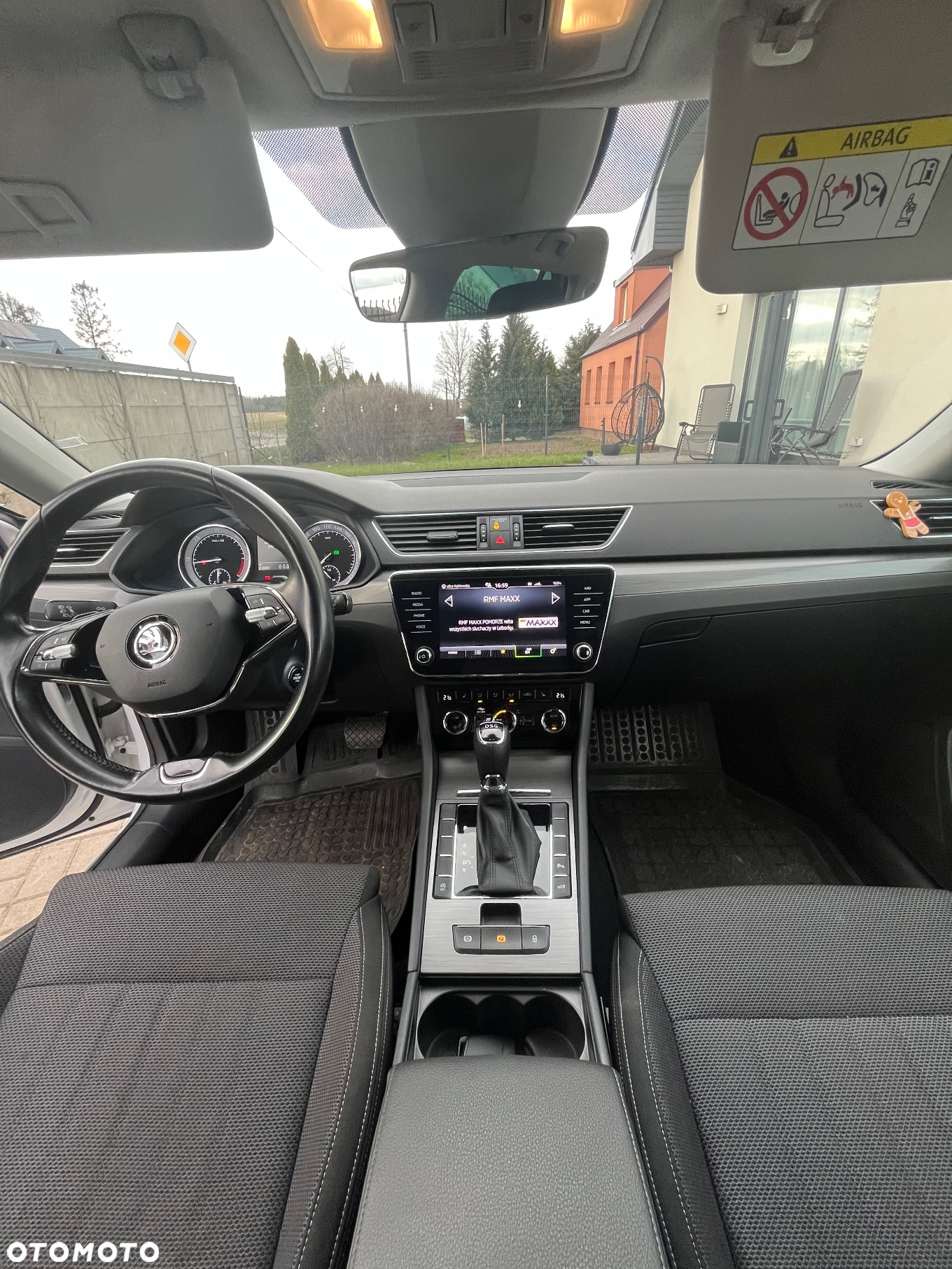 Skoda Superb 2.0 TDI DSG Active - 17
