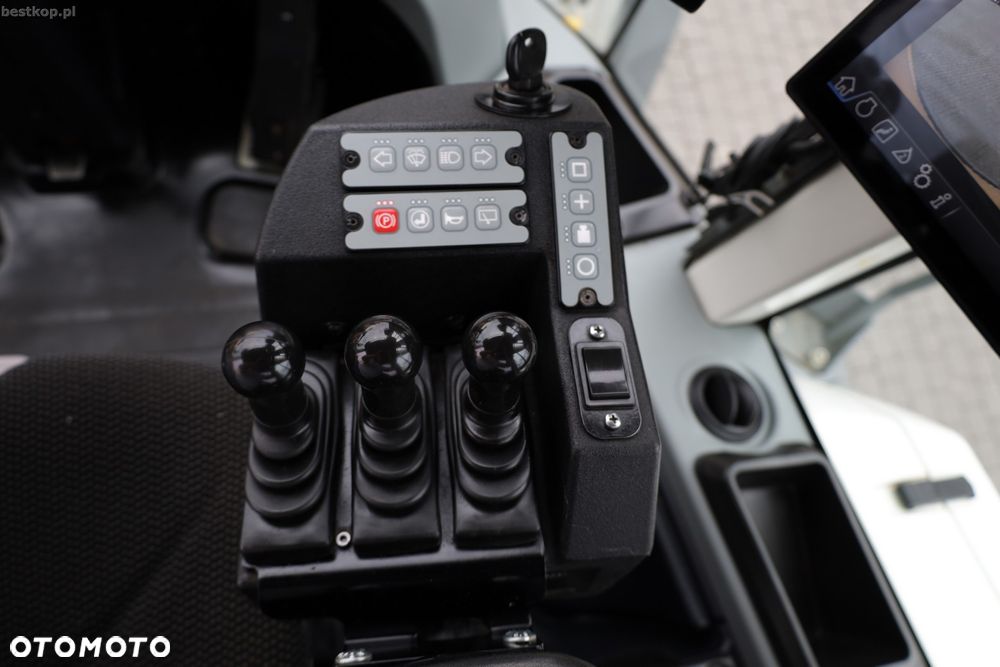 Liebherr 556 XPower - 32