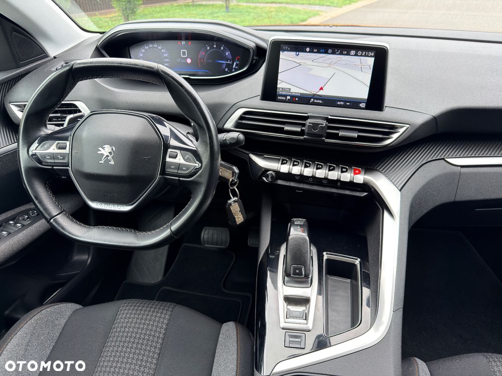 Peugeot 3008 PureTech 130 Stop & Start GPF EAT8 Allure Business-Paket - 32