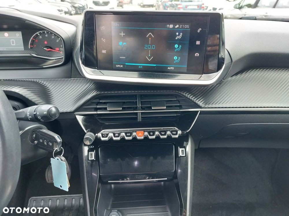 Peugeot 2008 - 21