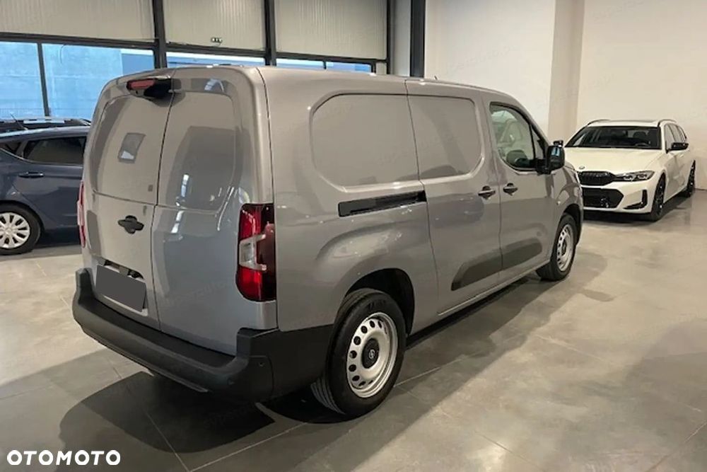 Opel Combo Van XL L2H1 1.5 130KM - 8