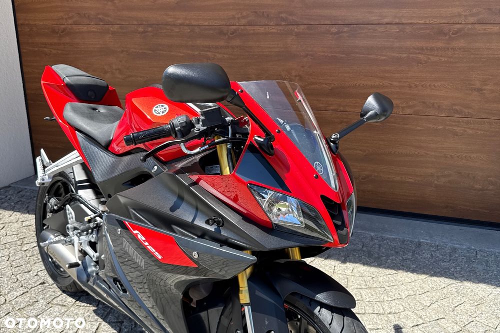 Yamaha YZF - 6