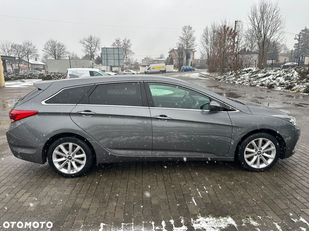 Hyundai i40 Kombi blue 1.7 CRDi DCT Premium - 26