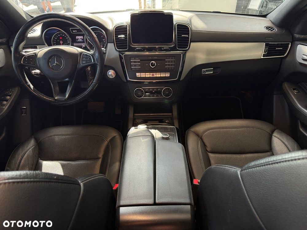 Mercedes-Benz GLE - 20