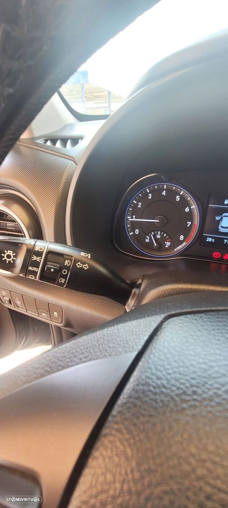 Hyundai Kauai 1.0 T-GDi Premium — fotografia 19