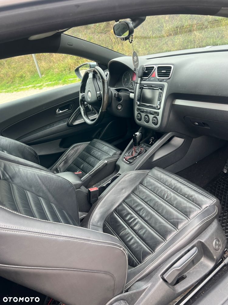 Volkswagen Scirocco 2.0 TSI DSG - 11