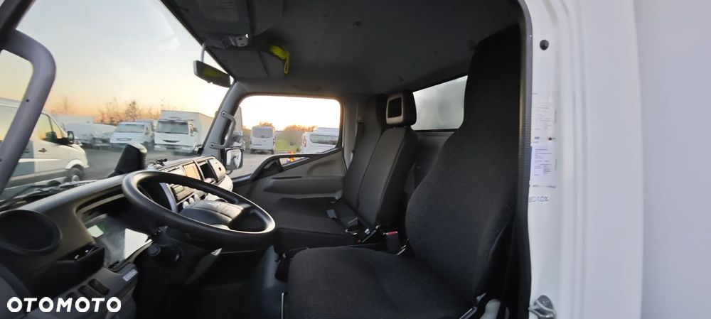 Mitsubishi Fuso Canter - 8