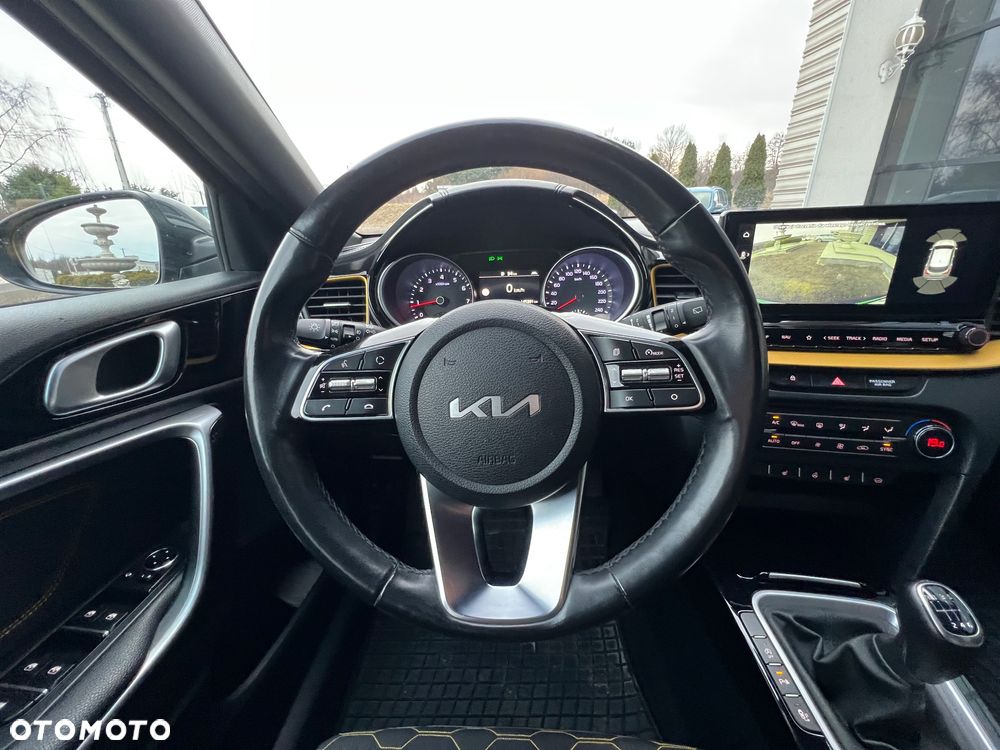 Kia XCeed 1.5 T-GDI L Business Line - 12