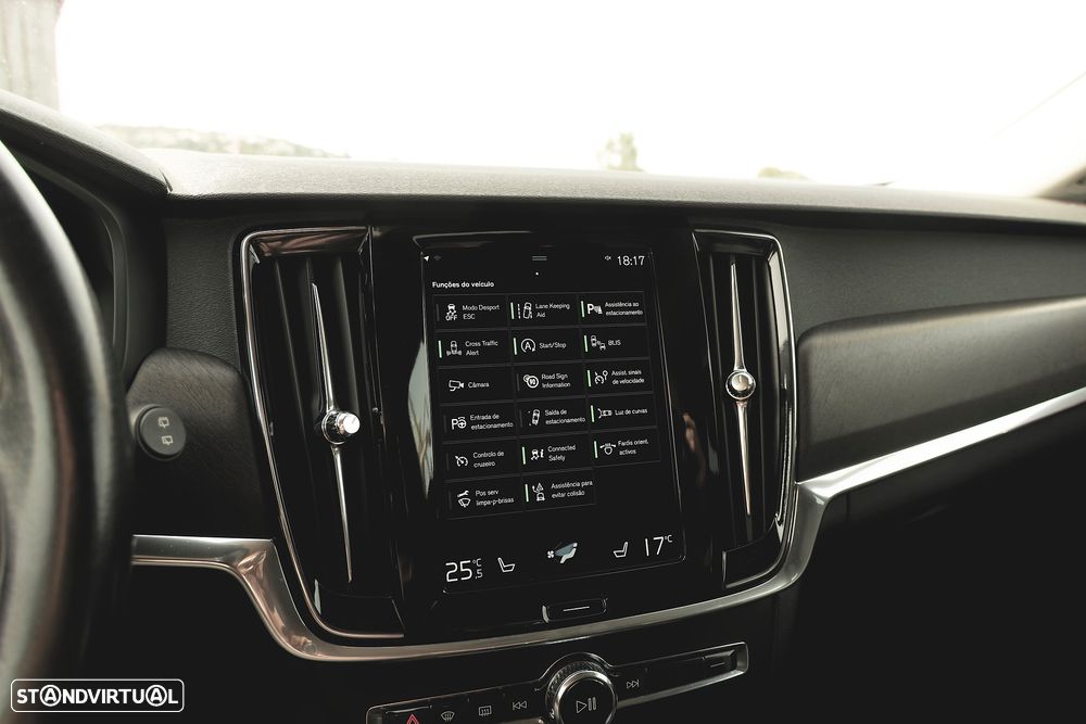 Volvo V90 Cross Country D5 AWD Geartronic Pro - 19