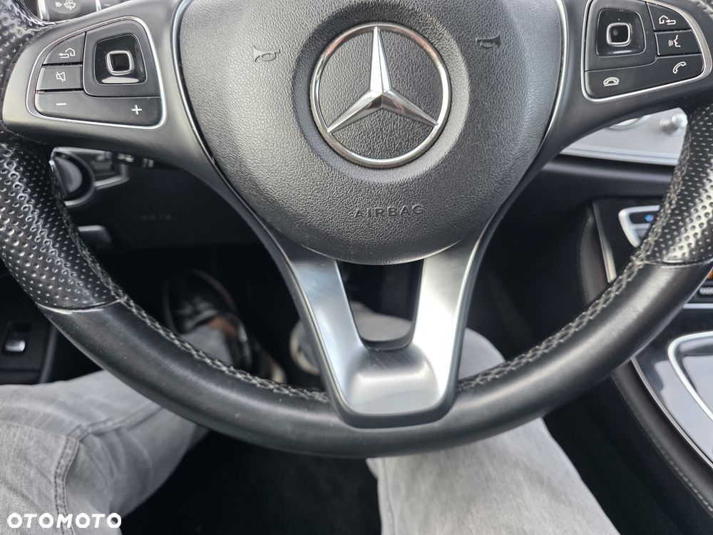 Mercedes-Benz Klasa E 200 9G-TRONIC - 27