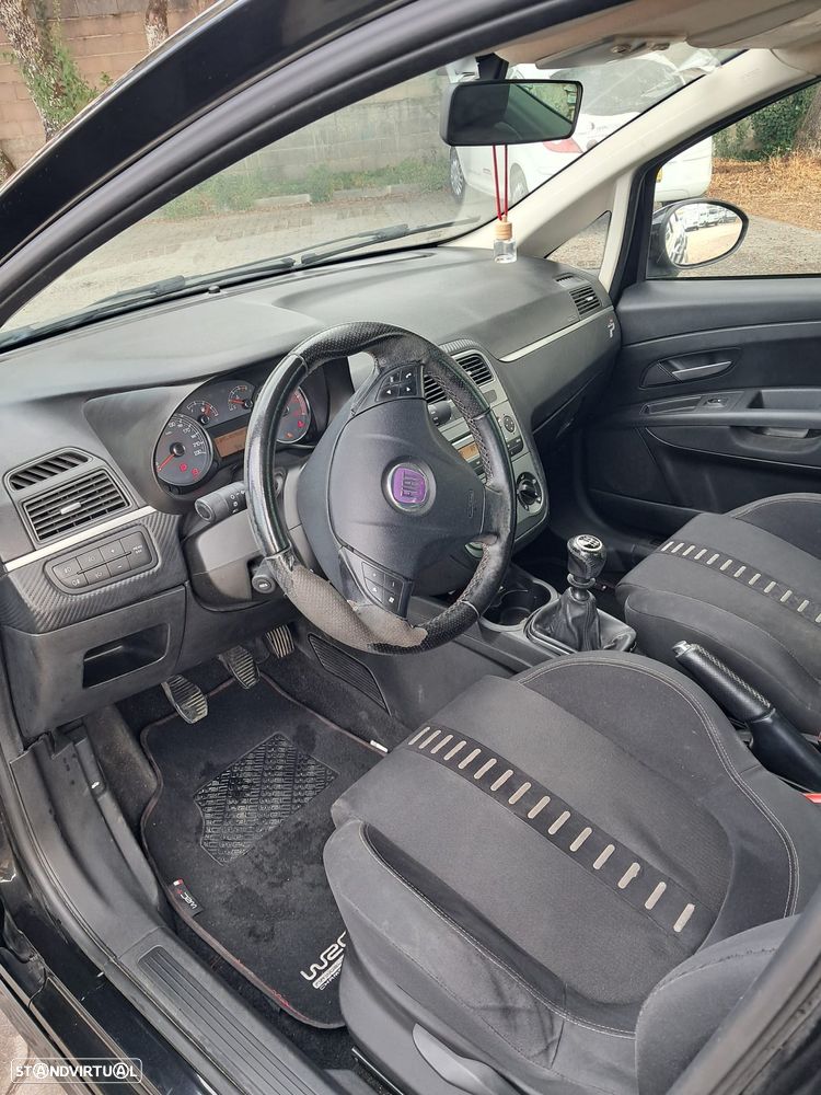 Fiat Grande Punto - 8