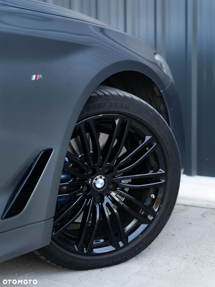 BMW Seria 5 530i xDrive M Sport sport - 11