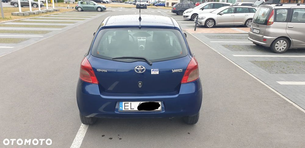 Toyota Yaris - 5