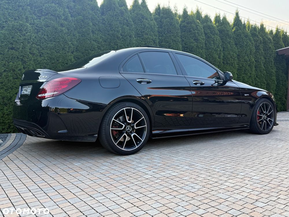 Mercedes-Benz Klasa C AMG 43 4-Matic - 13