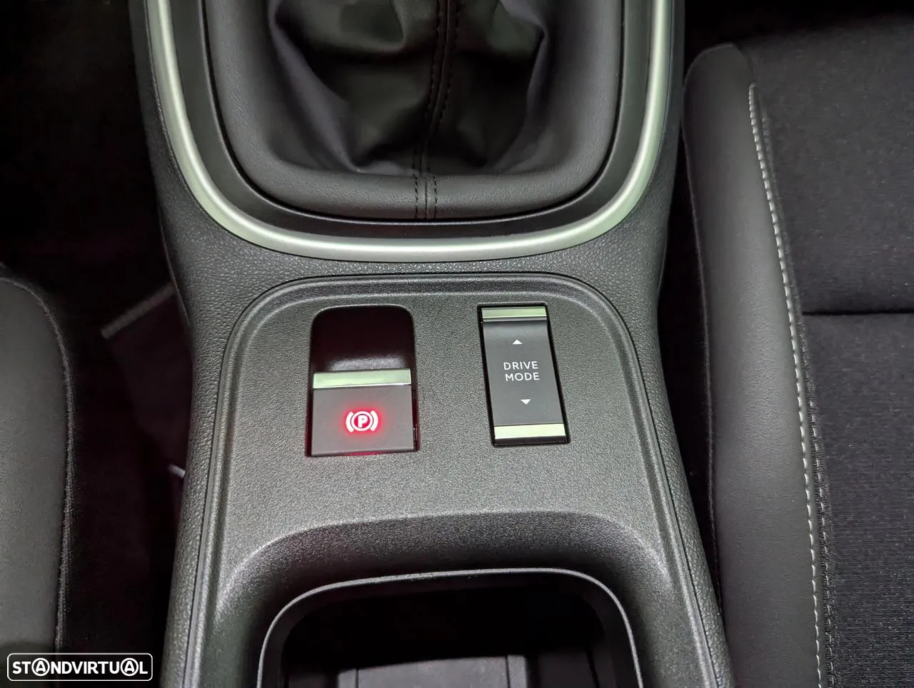 Jeep Avenger 1.2 GSE T3 Altitude - 32
