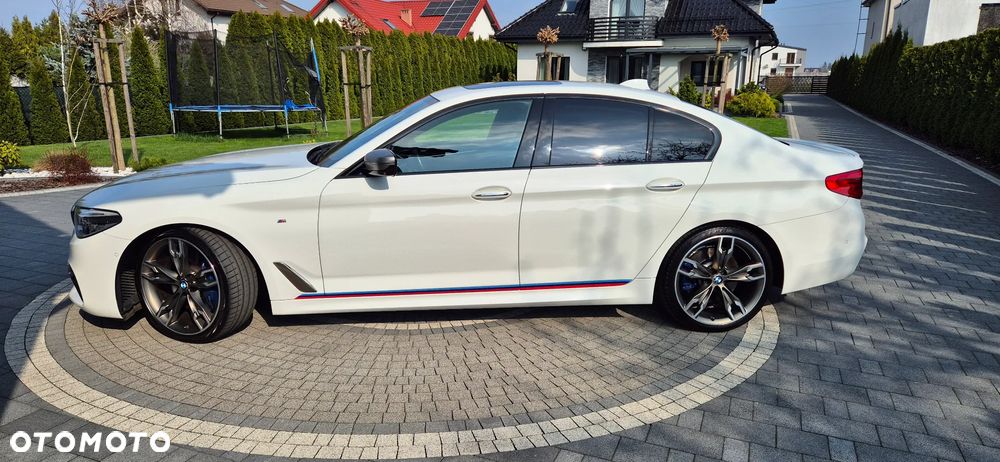 BMW Seria 5 M550d xDrive - 39