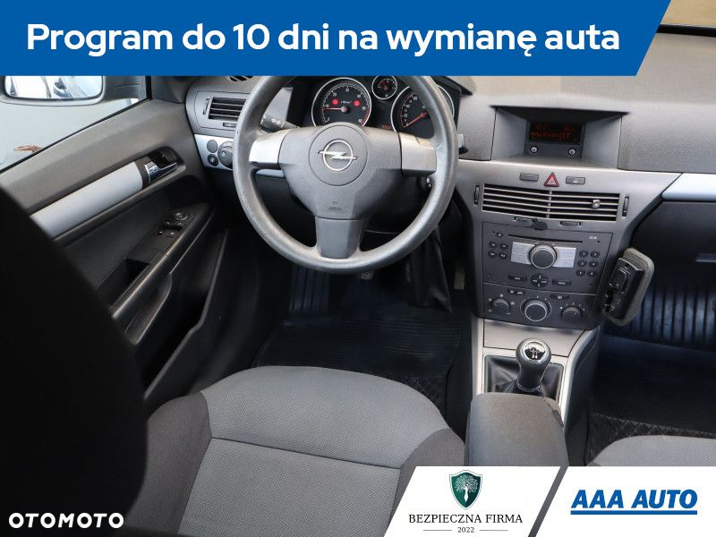 Opel Astra - 8